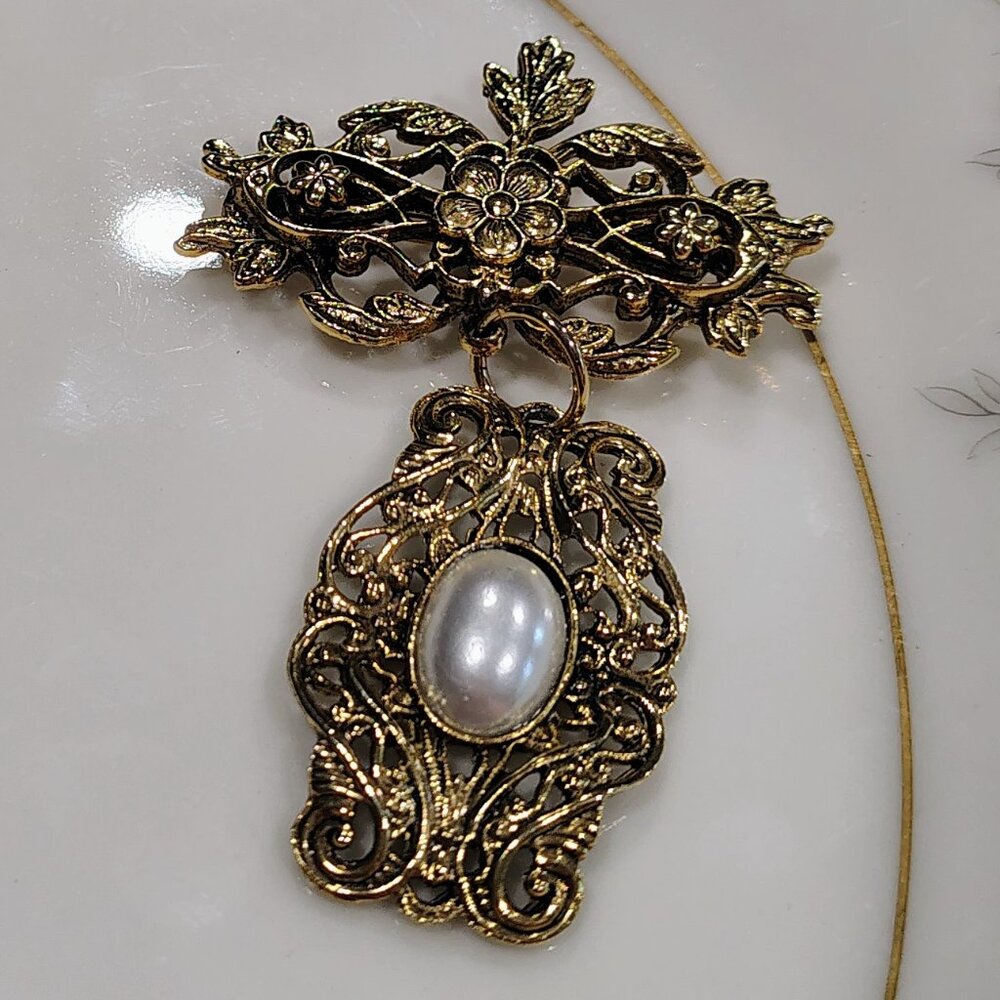 Vintage Ornate Victorian Style Bar & Dangle Faux Pearl Brooch Pin
